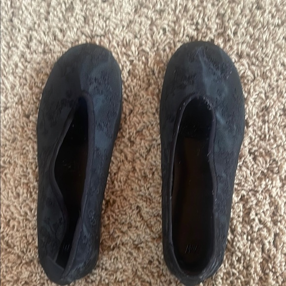 H&M Shoes - H&M Black Lace Flats